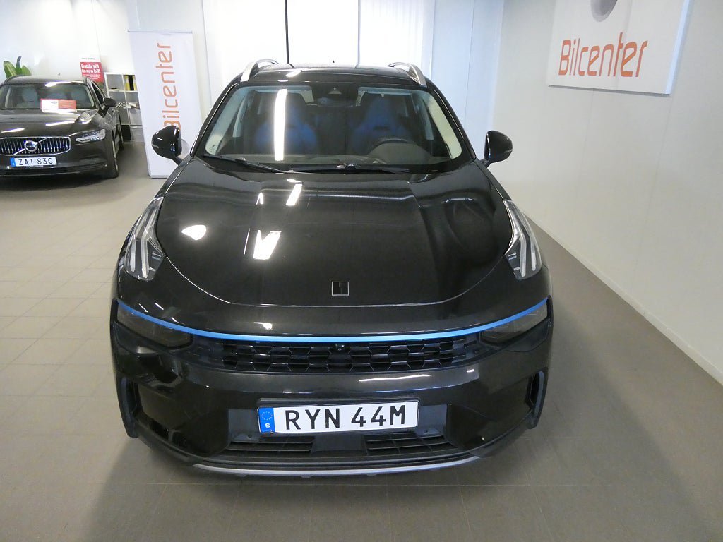 Vehicle Image 10