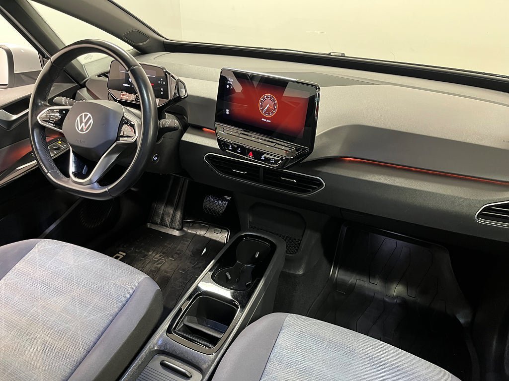 Vehicle Image 16