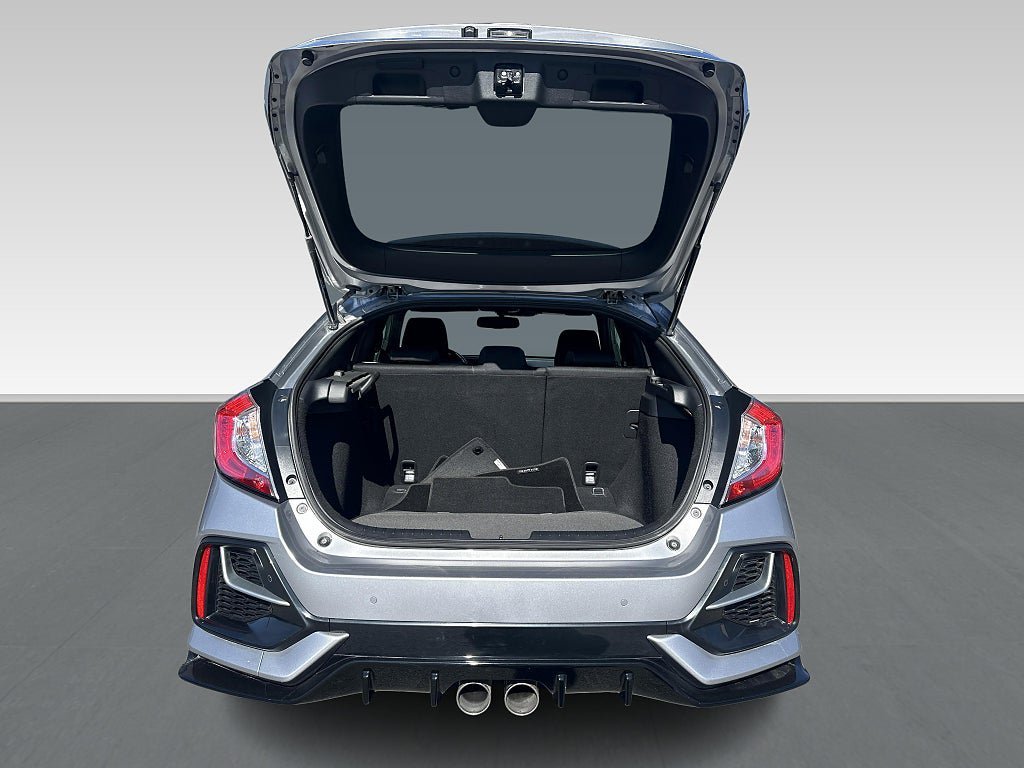 Vehicle Image 15
