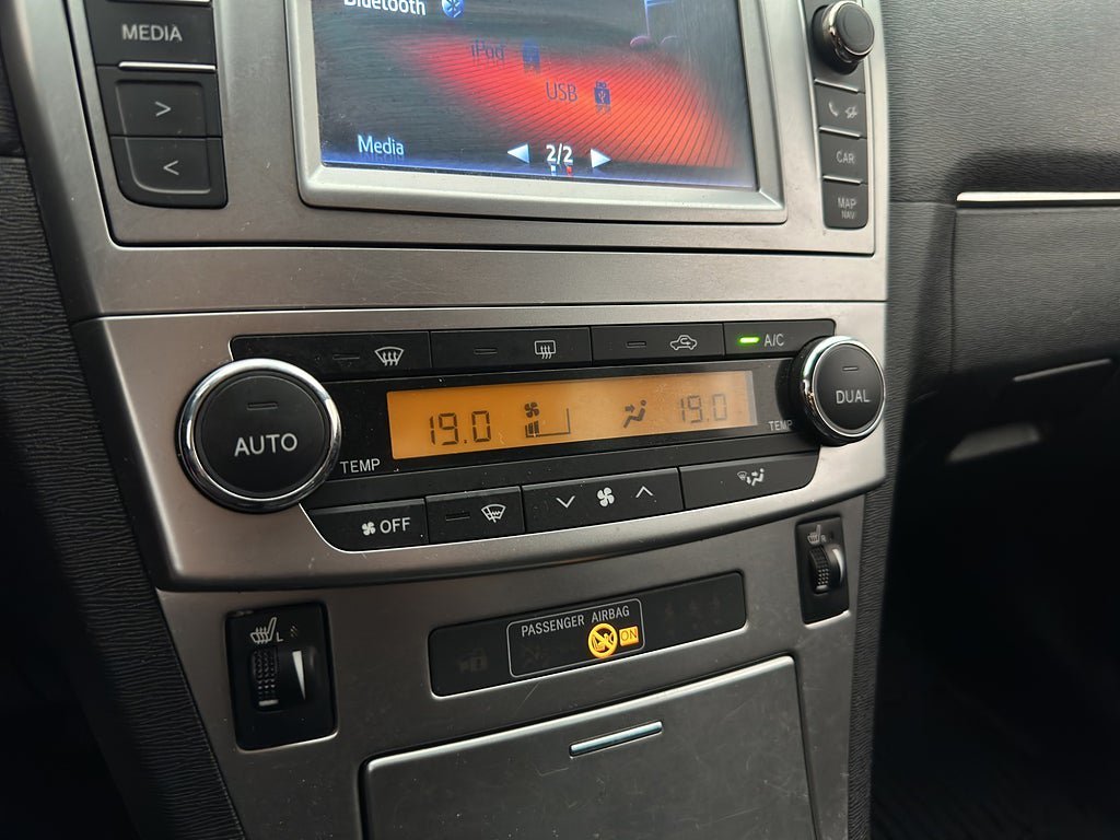 Vehicle Image 24