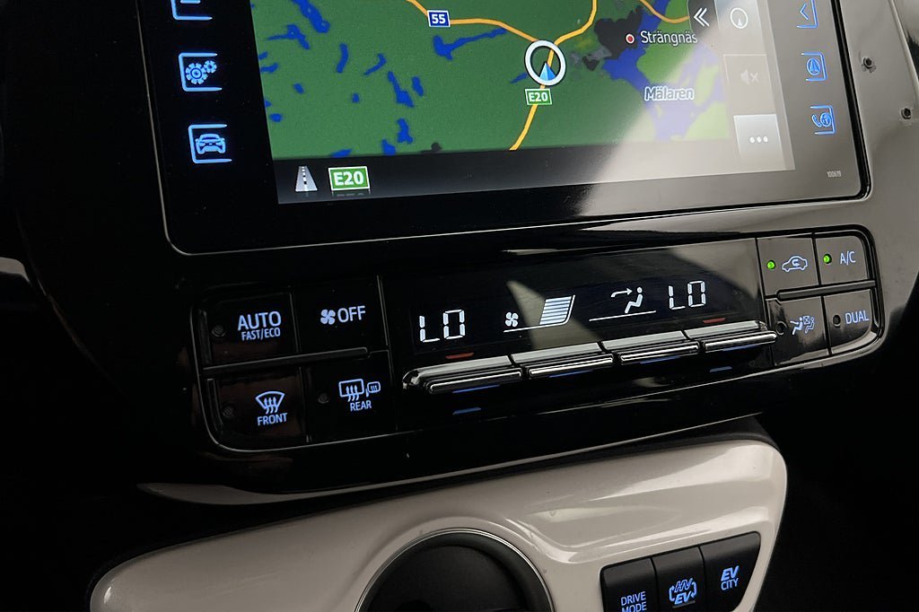 Vehicle Image 22