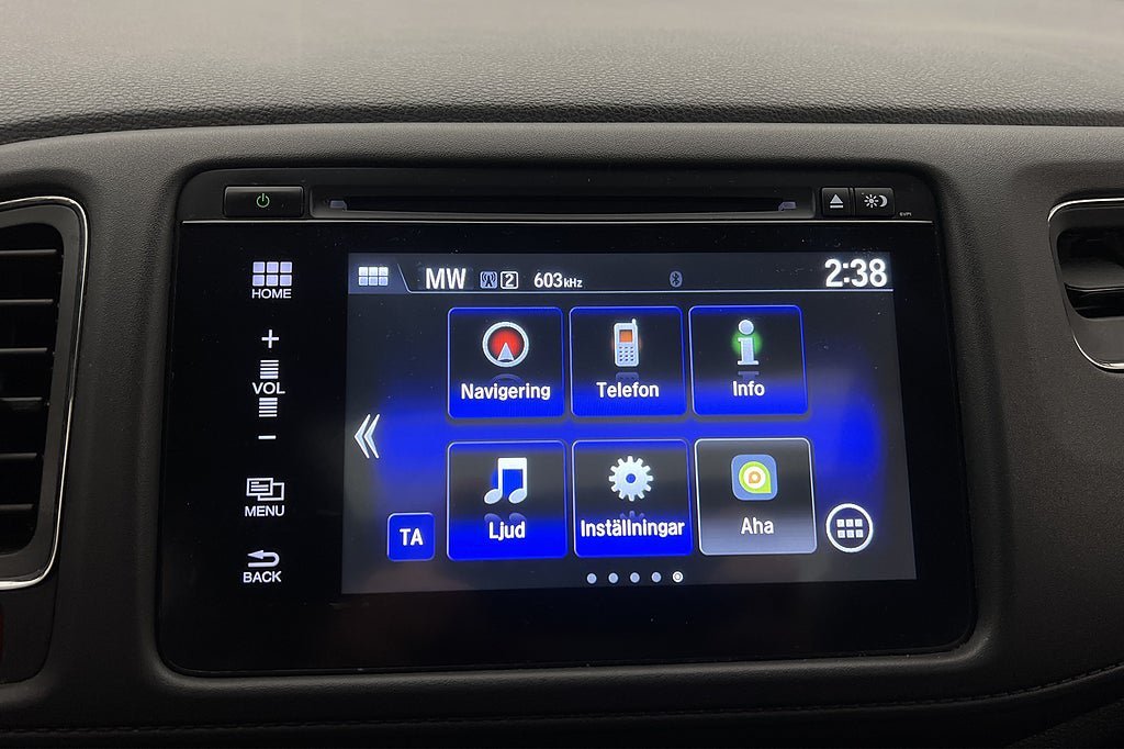 Vehicle Image 18