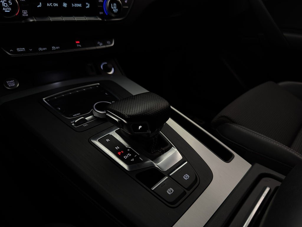 Vehicle Image 20