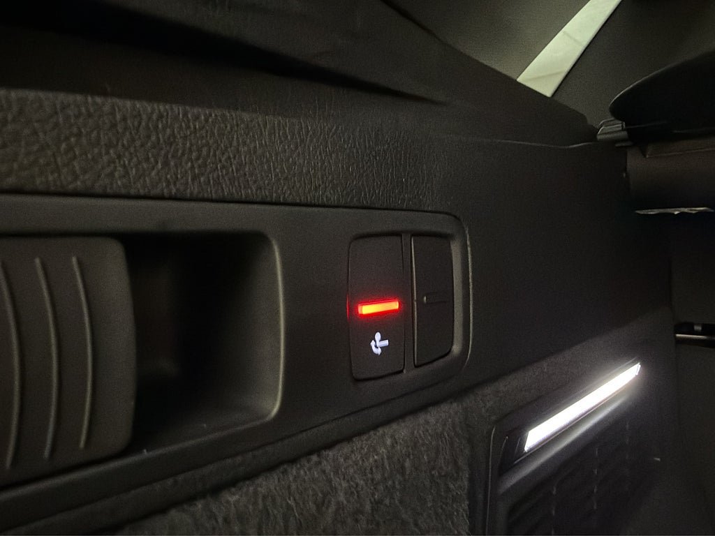 Vehicle Image 27