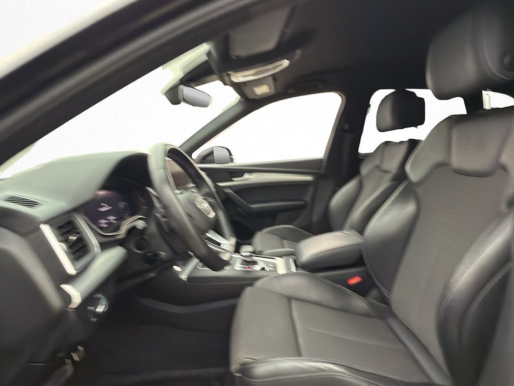 Vehicle Image 30