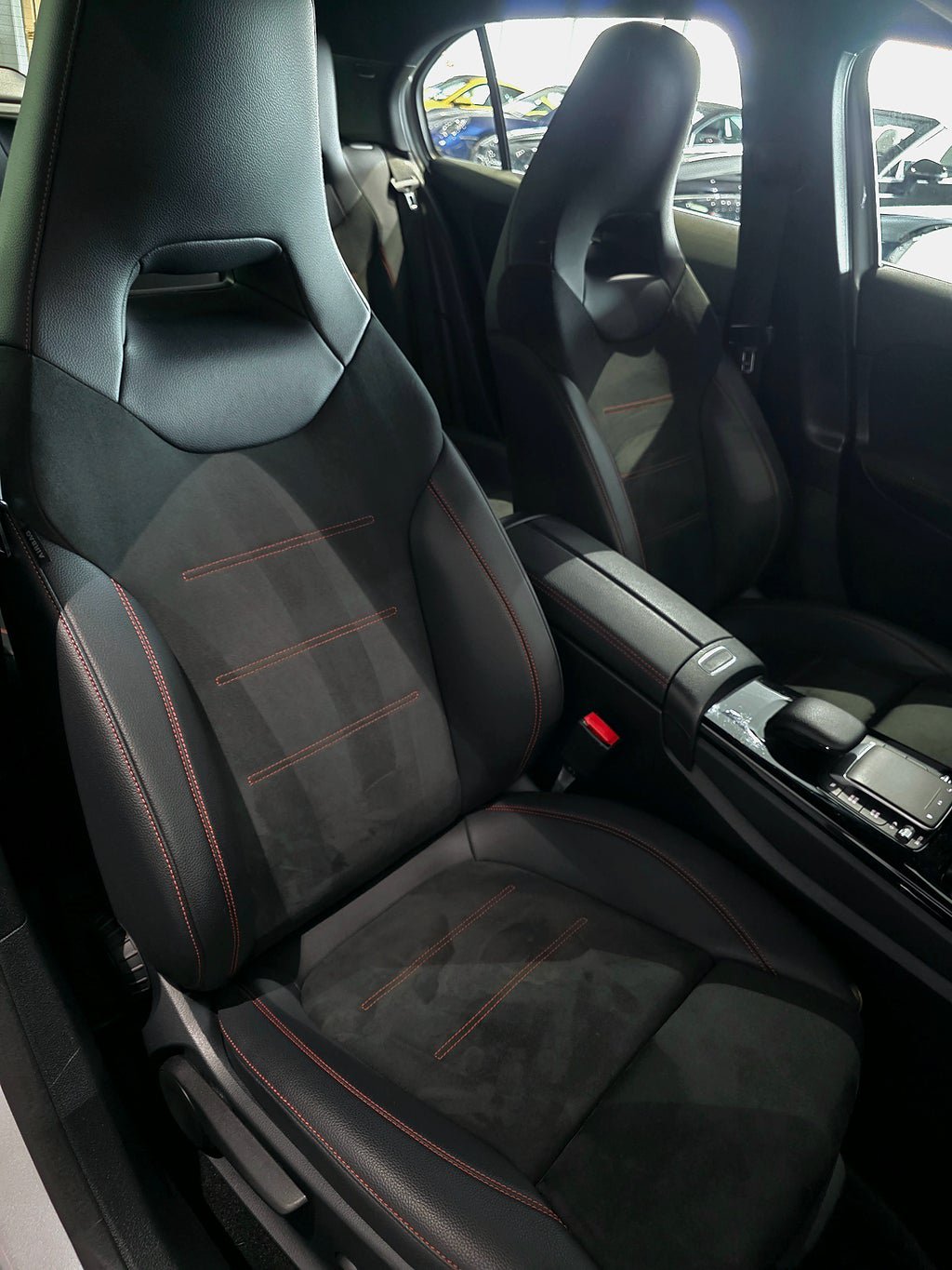 Vehicle Image 14