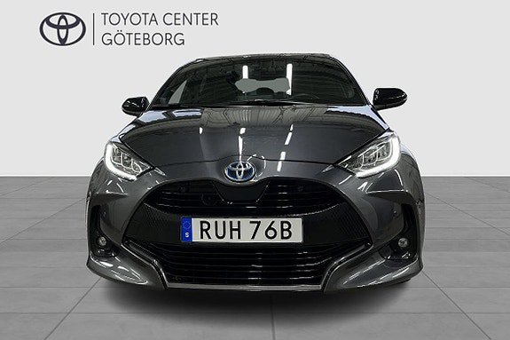 Vehicle Image 8