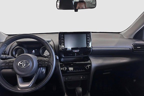 Vehicle Image 11
