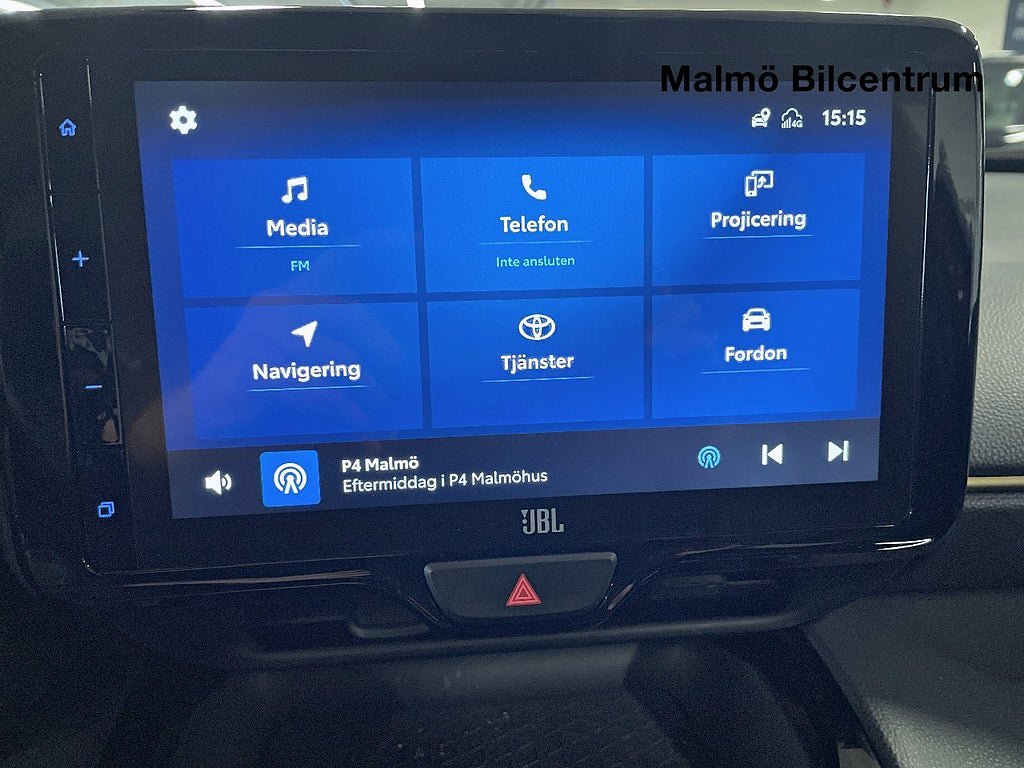 Vehicle Image 15