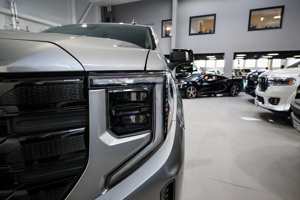 Vehicle Image 11