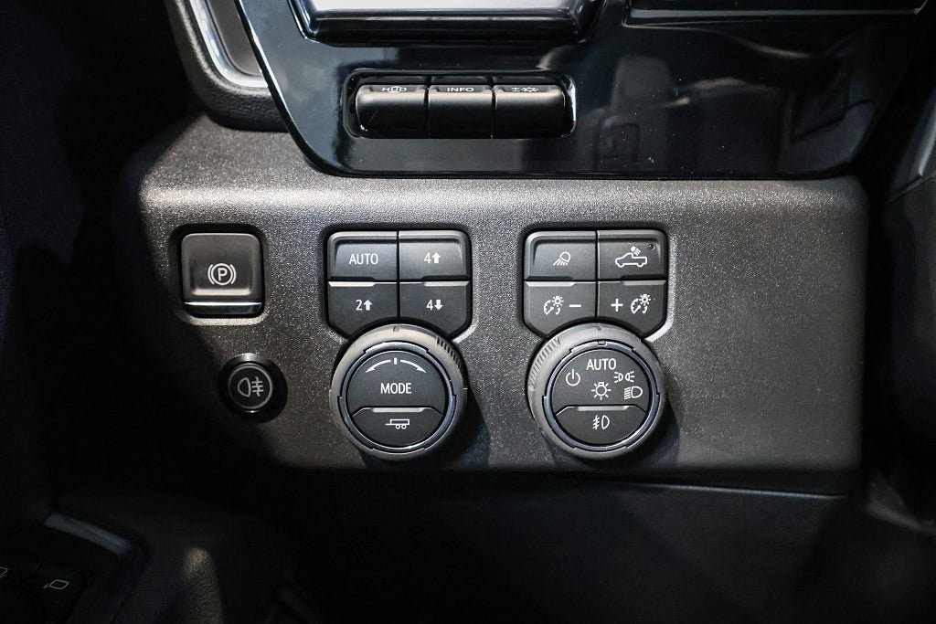 Vehicle Image 22