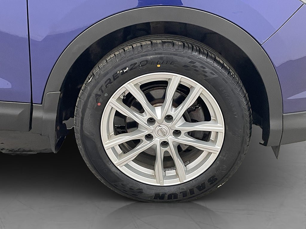Vehicle Image 24