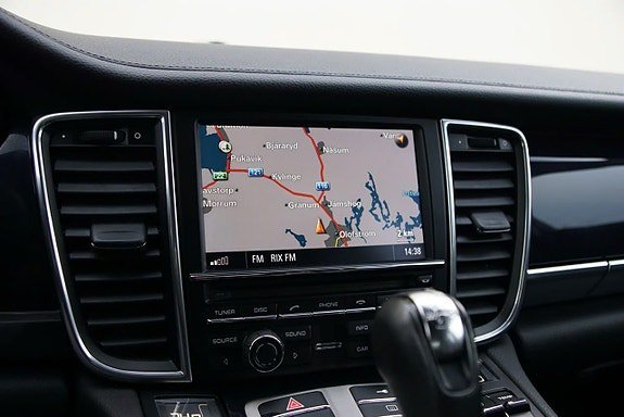 Vehicle Image 32