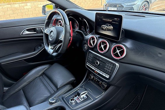 Vehicle Image 28