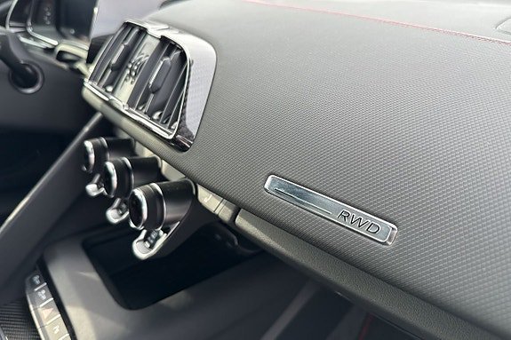 Vehicle Image 33