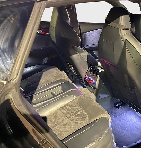 Vehicle Image 19
