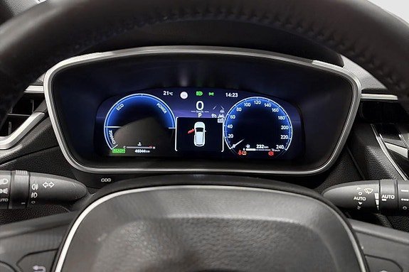 Vehicle Image 12