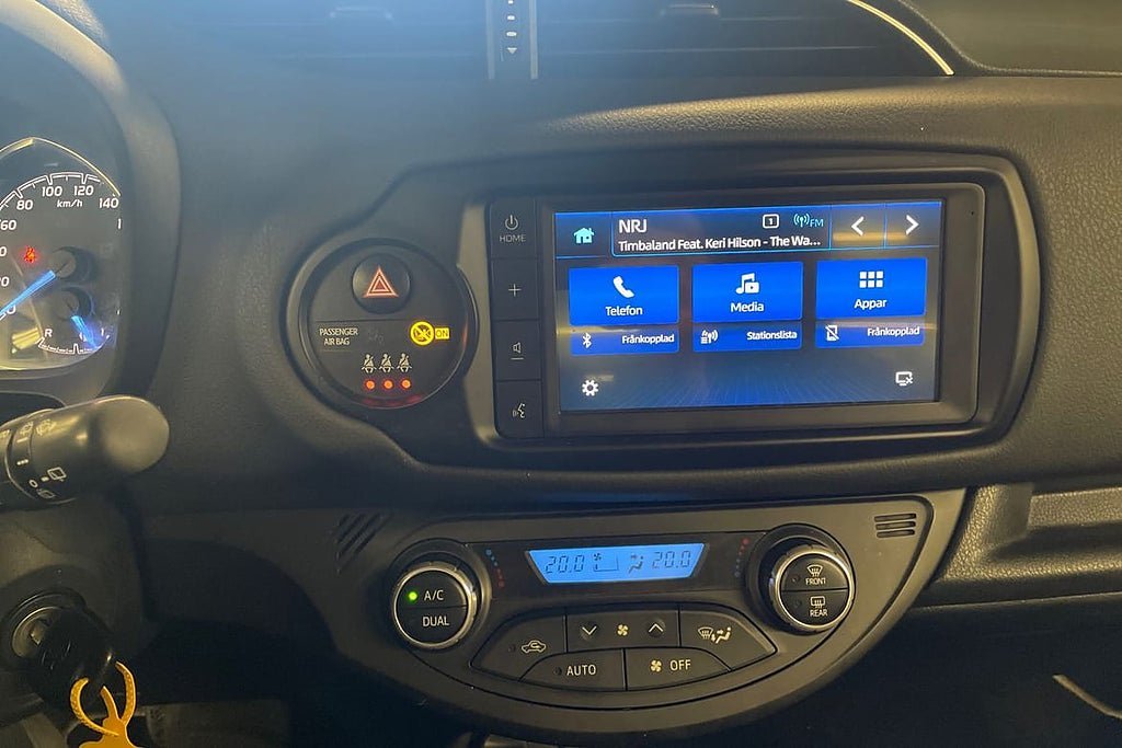 Vehicle Image 15
