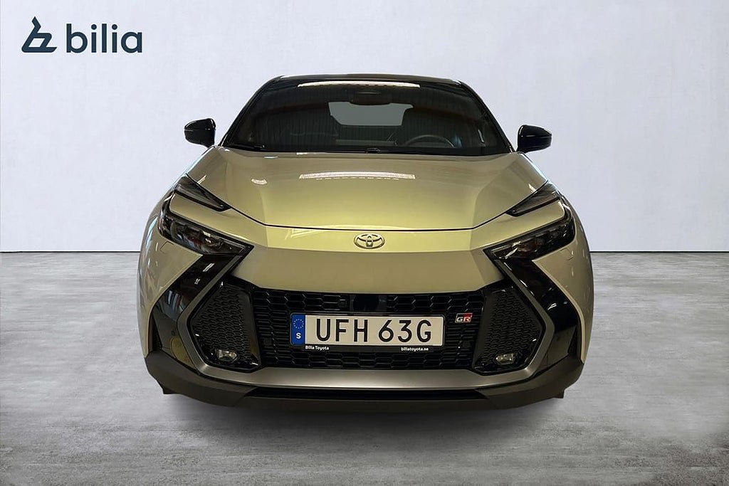 Vehicle Image 6