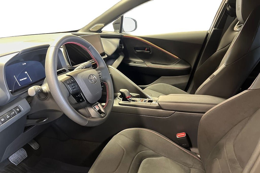 Vehicle Image 14