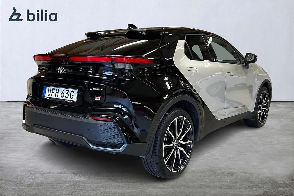 Vehicle Image 19