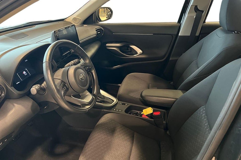 Vehicle Image 12