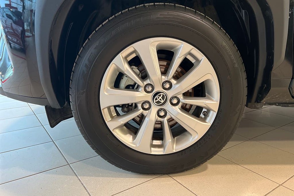 Vehicle Image 15