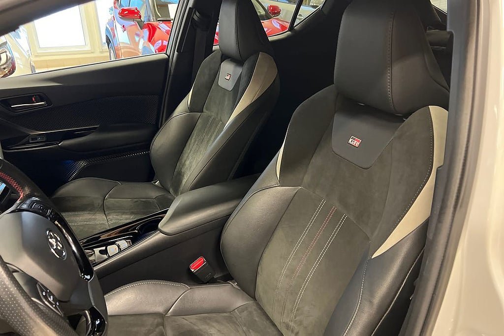 Vehicle Image 19