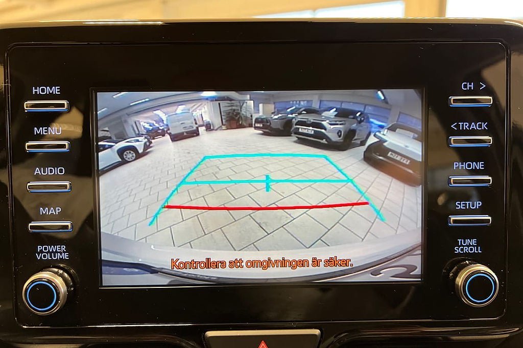 Vehicle Image 13