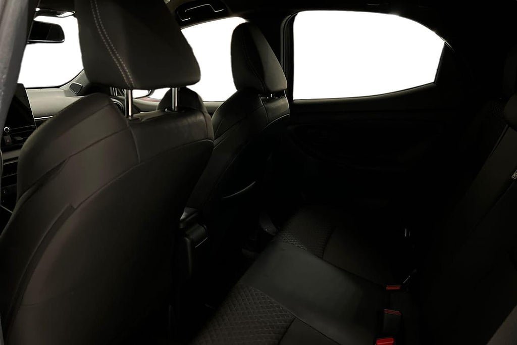 Vehicle Image 11