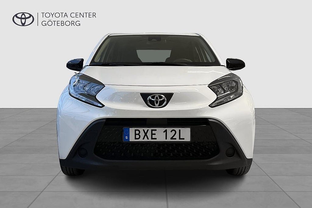 Vehicle Image 7