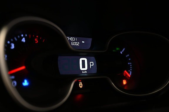 Vehicle Image 27