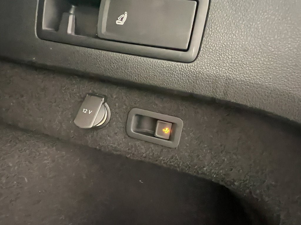 Vehicle Image 26
