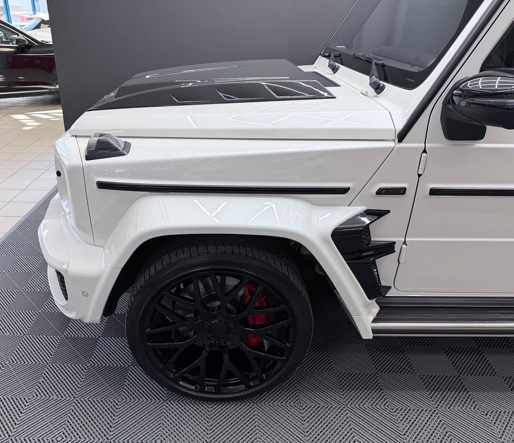 Vehicle Image 9