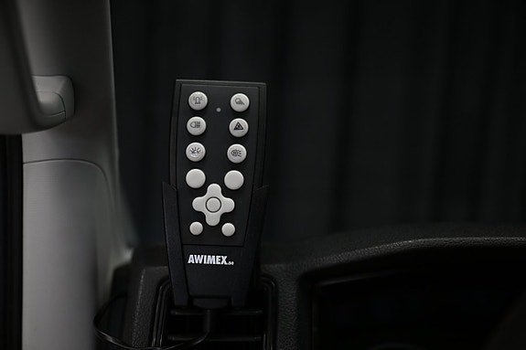 Vehicle Image 26