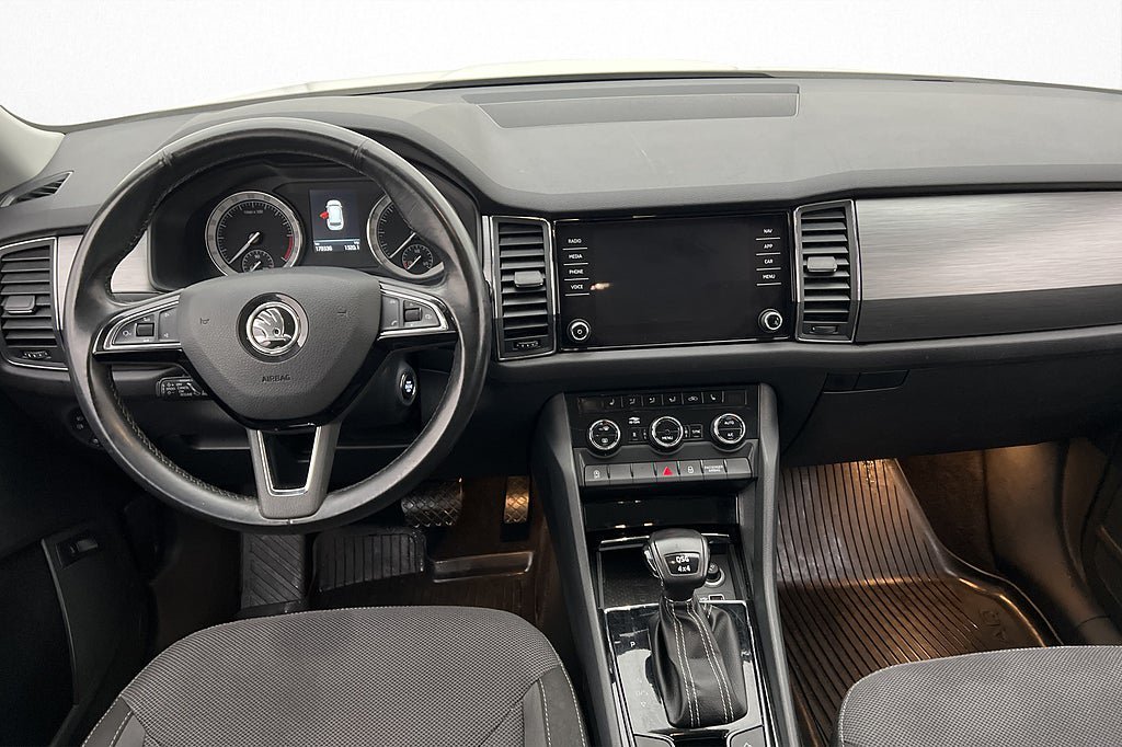 Vehicle Image 11