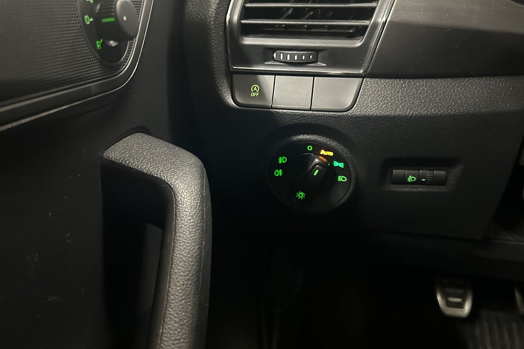 Vehicle Image 27