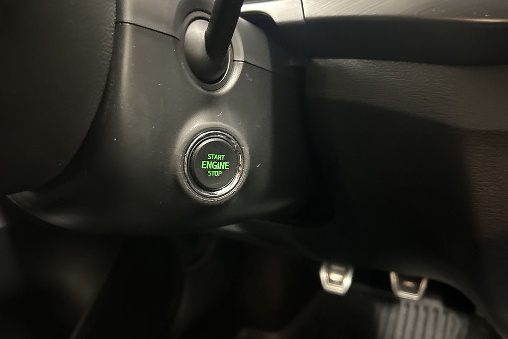 Vehicle Image 28