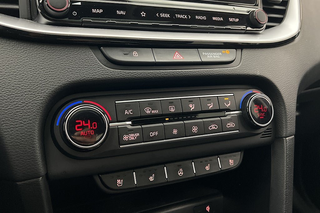 Vehicle Image 24