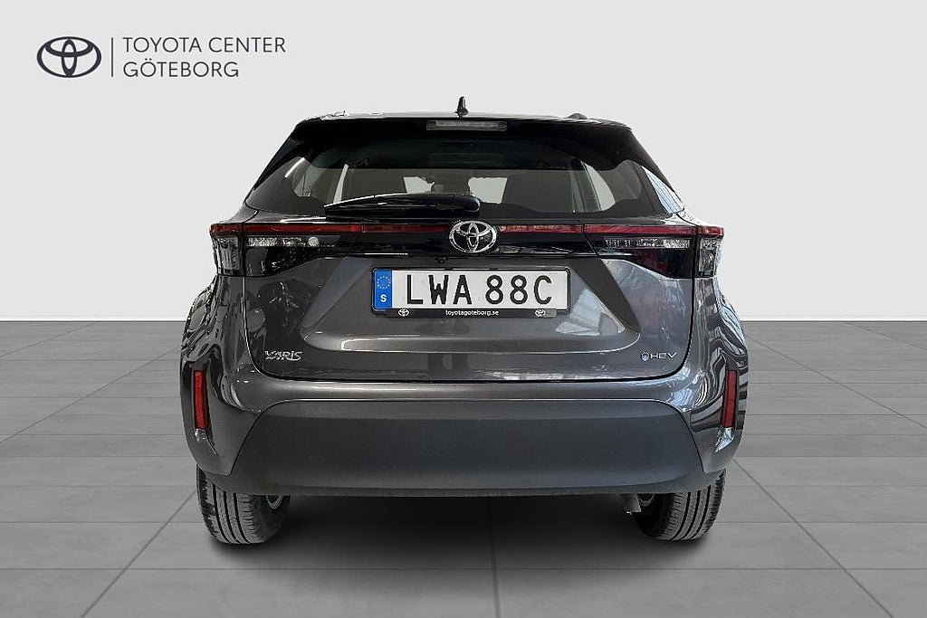 Vehicle Image 6