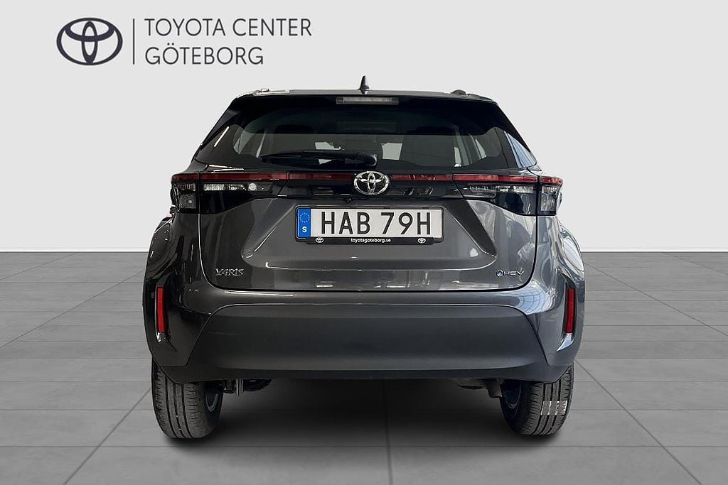 Vehicle Image 6