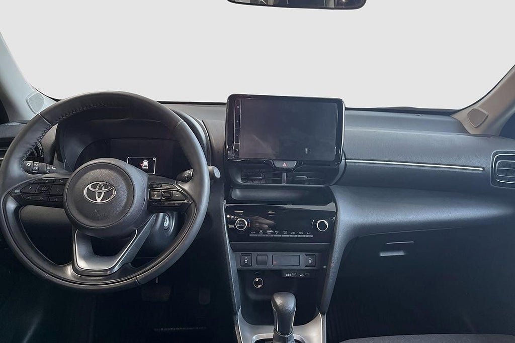 Vehicle Image 10