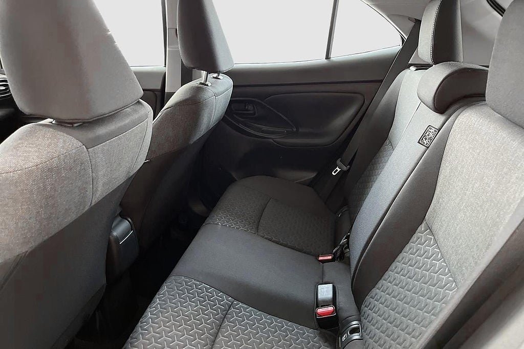 Vehicle Image 10