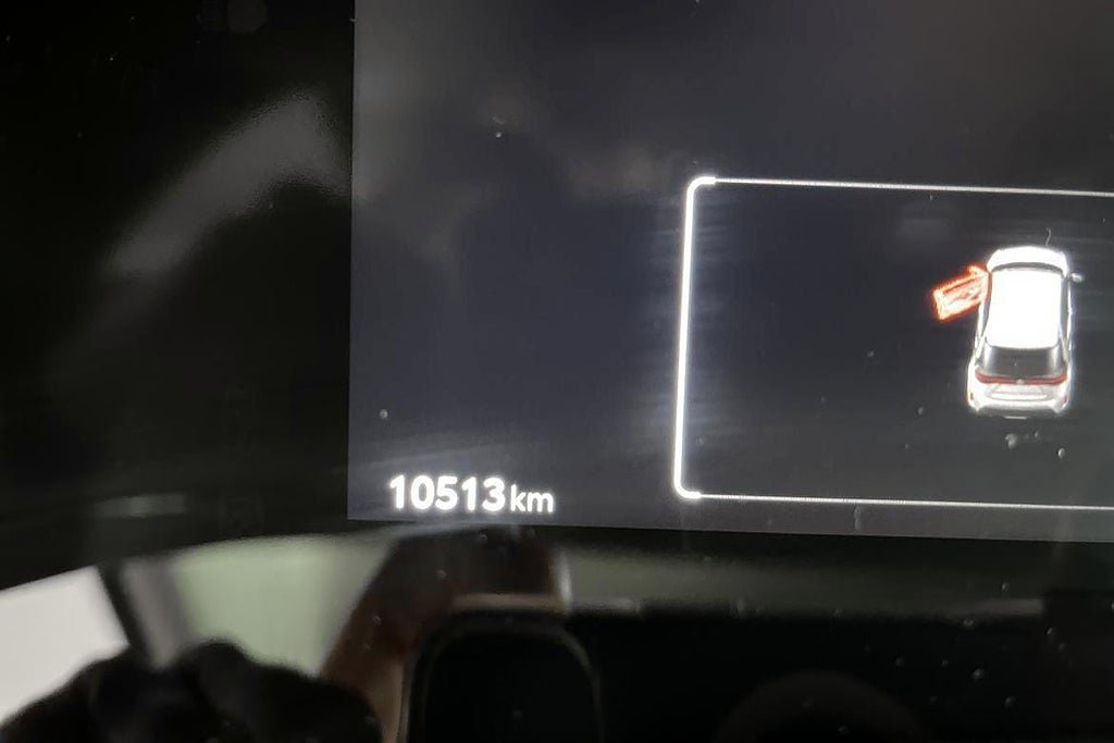 Vehicle Image 13