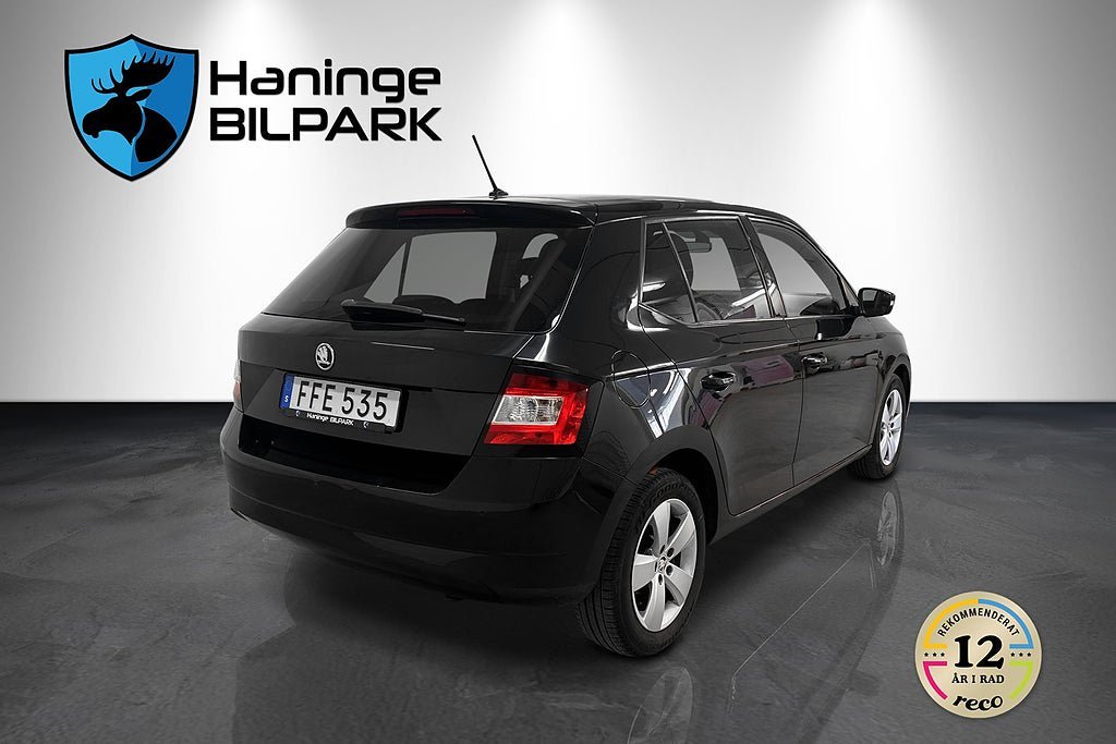 Vehicle Image 6