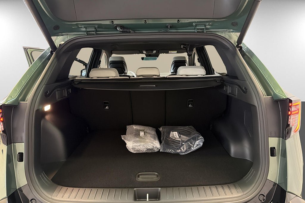 Vehicle Image 14