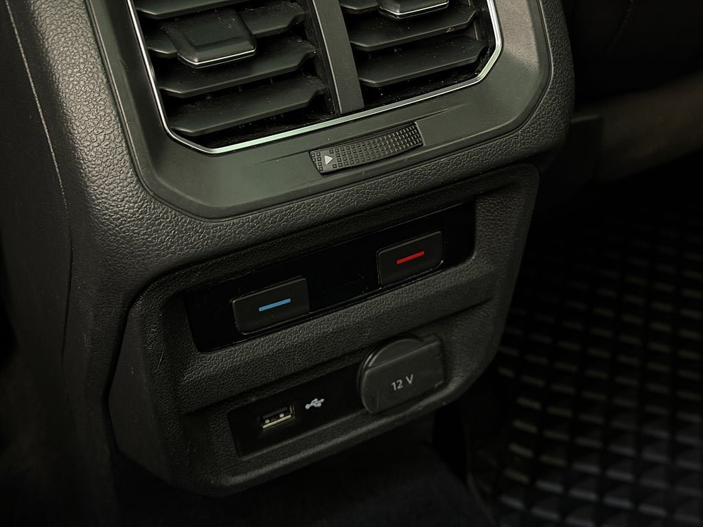 Vehicle Image 29