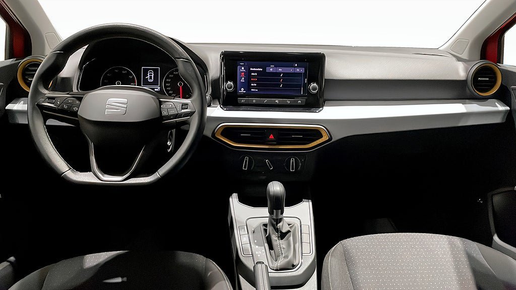 Vehicle Image 11