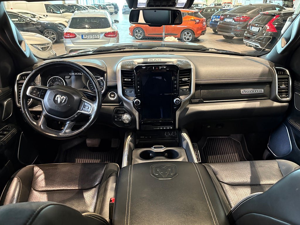 Vehicle Image 11