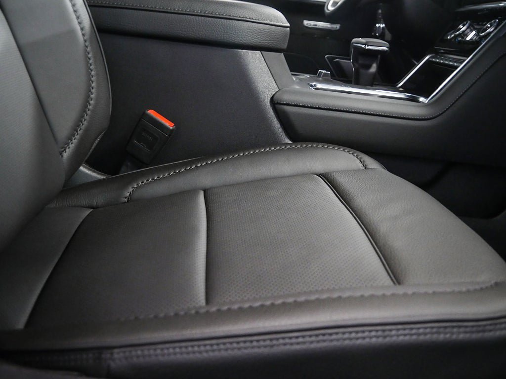 Vehicle Image 36